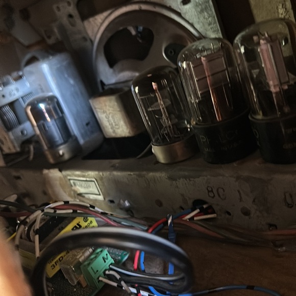 Vintage shortwave radio - Picture 2 of 2